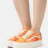 Vans Ua Old Skool Stackform - Sneakers Laag - Tonal Orange