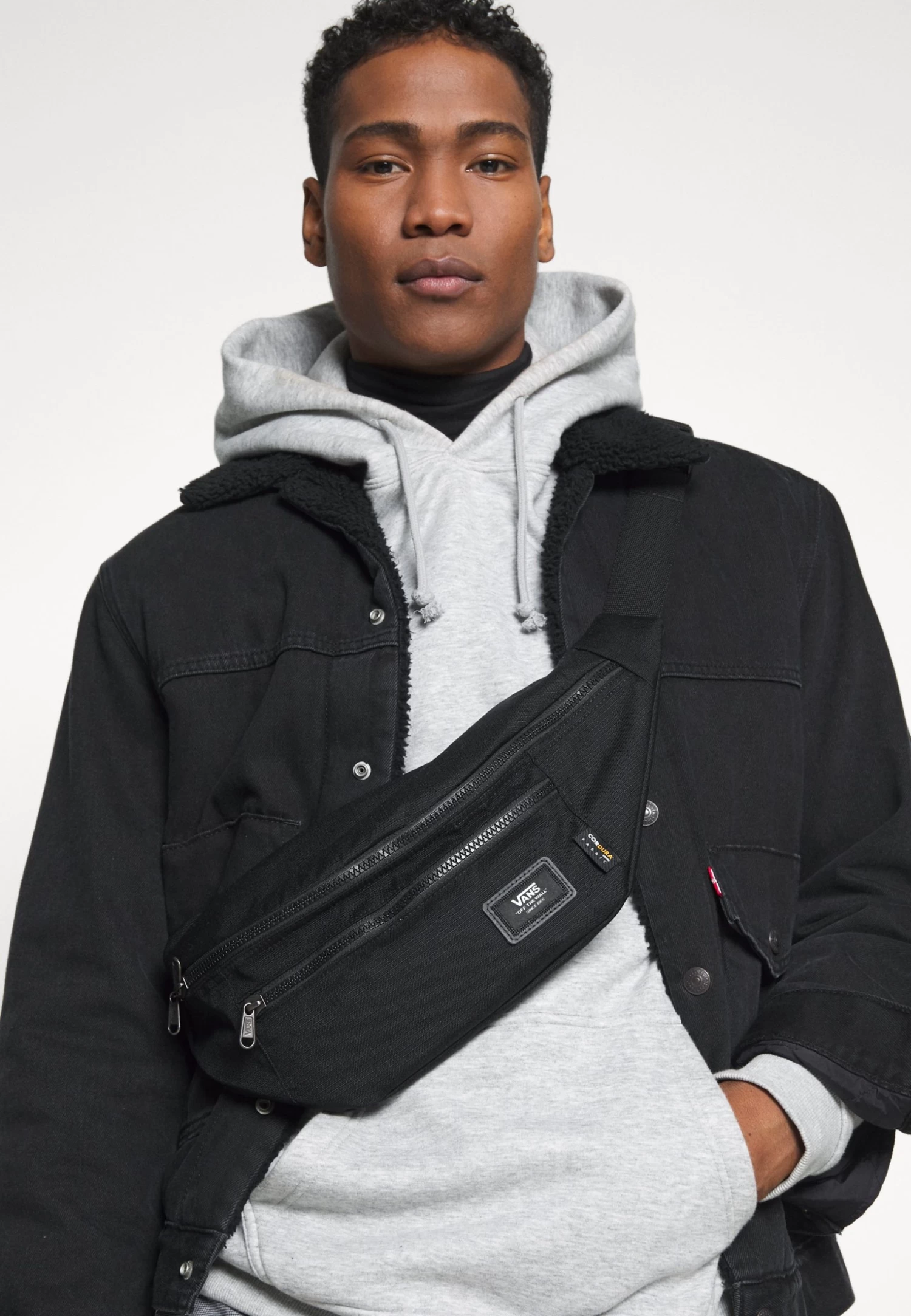 Vans Ward Body Pack - Heuptas - Black Ripstop - Image 2