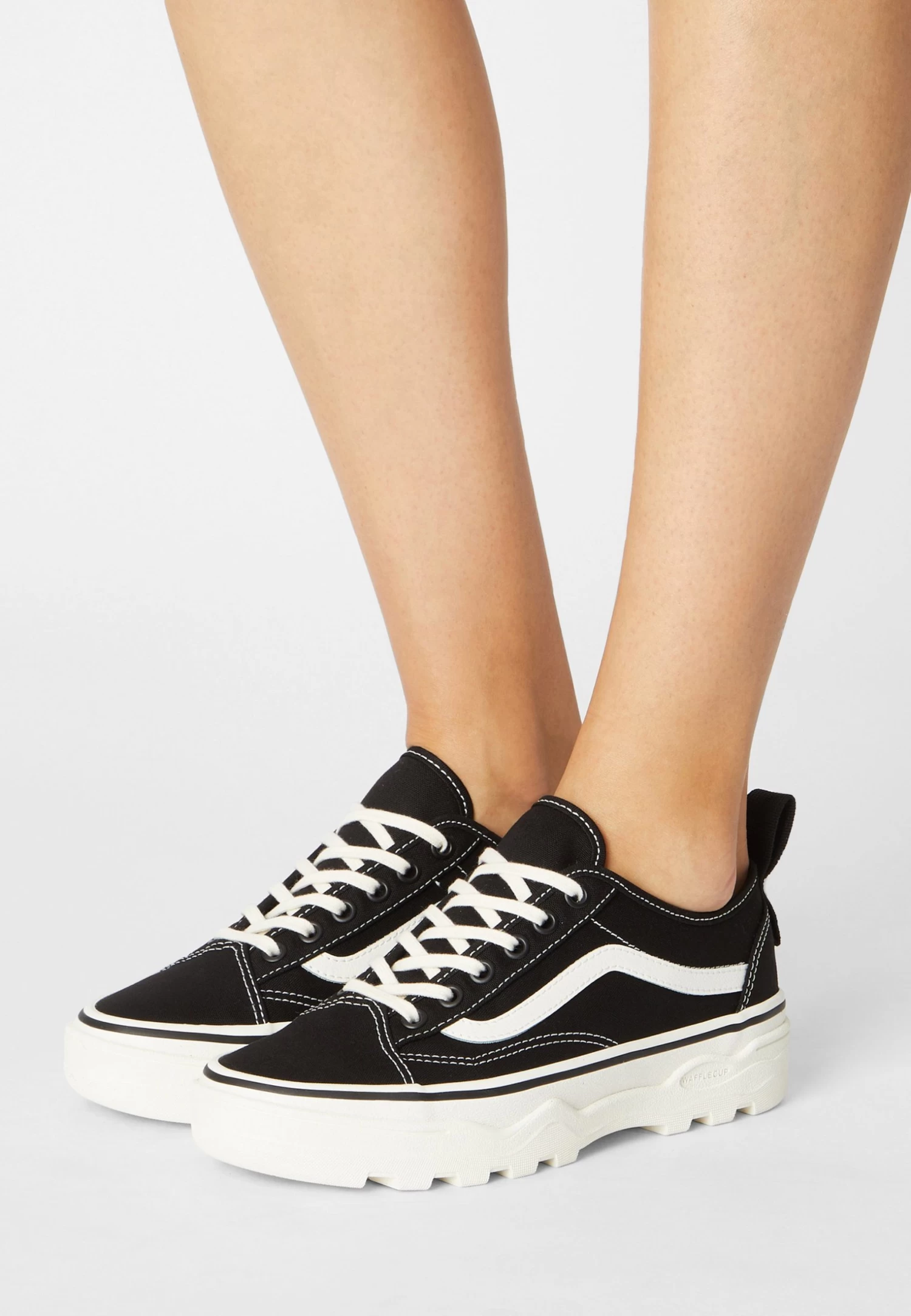 Vans Sentry Old Skool - Sneakers Laag - Black/Marshmallow