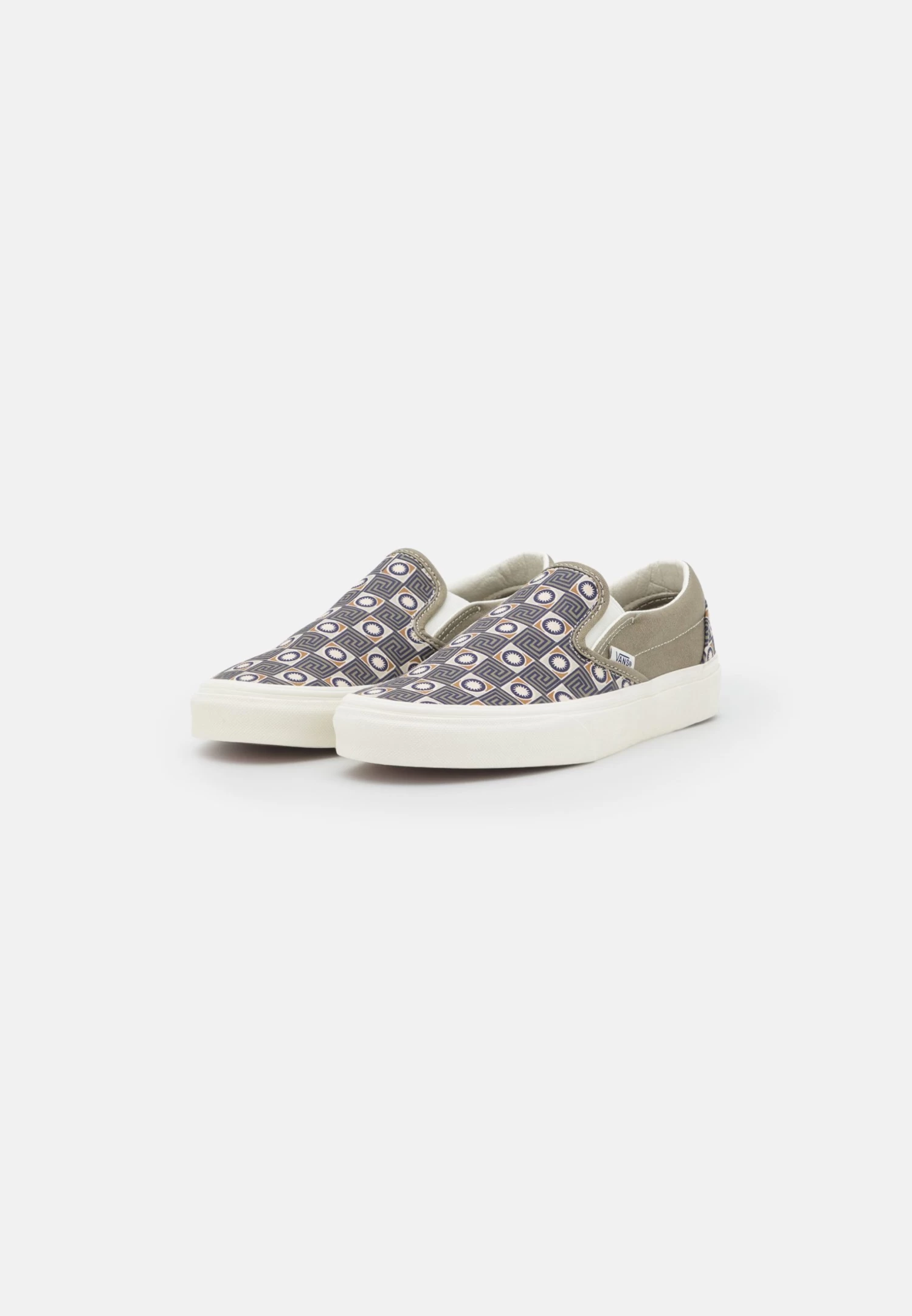 Vans Classic Slip On Unisex - Instappers - Geo Trek Olive - Image 3