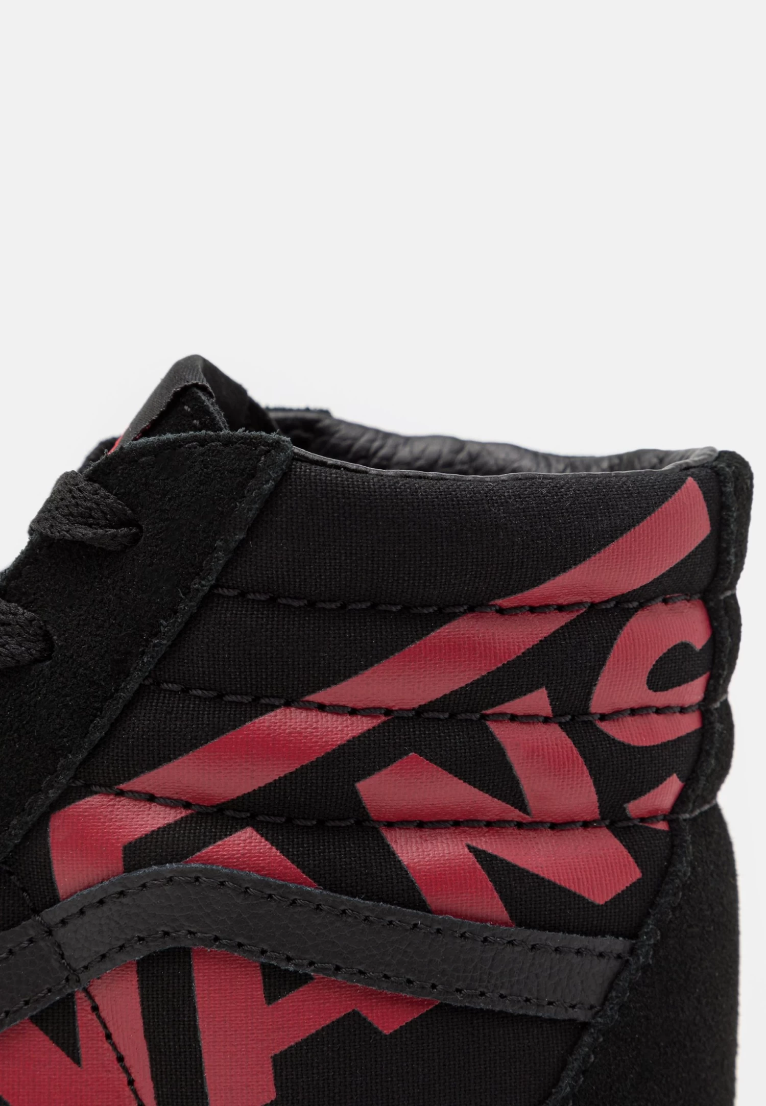 Vans Sk8-Hi Unisex - Sneakers Hoog - Black/Red - Image 6