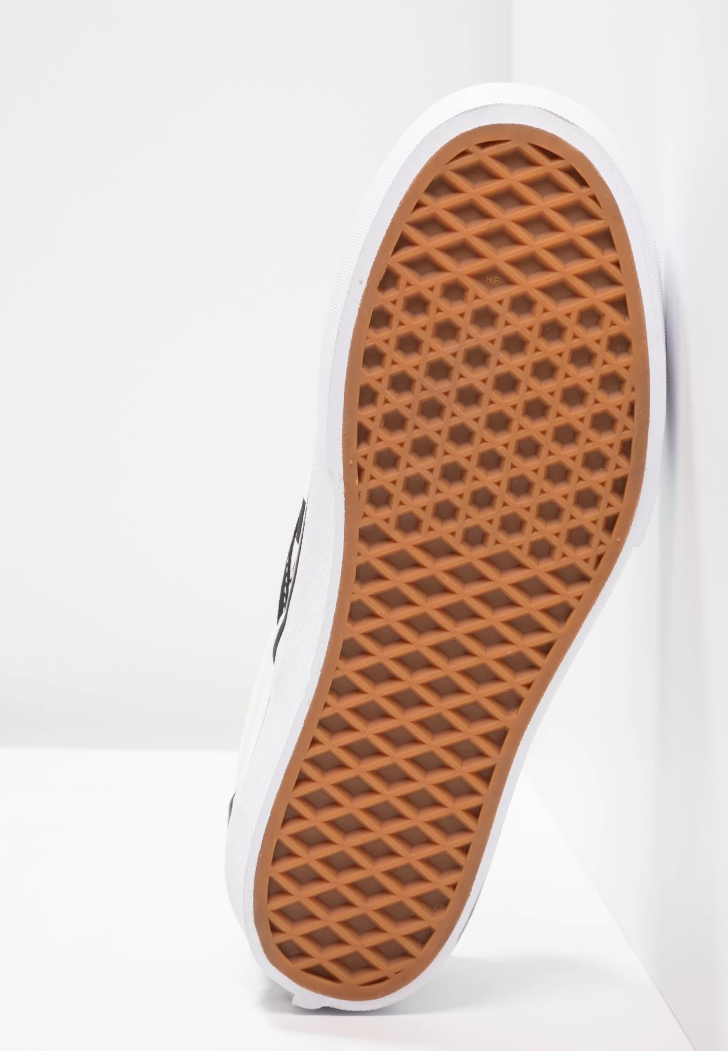 Vans Ua Classic Slip-On Platform - Instappers - Black/White - Image 8