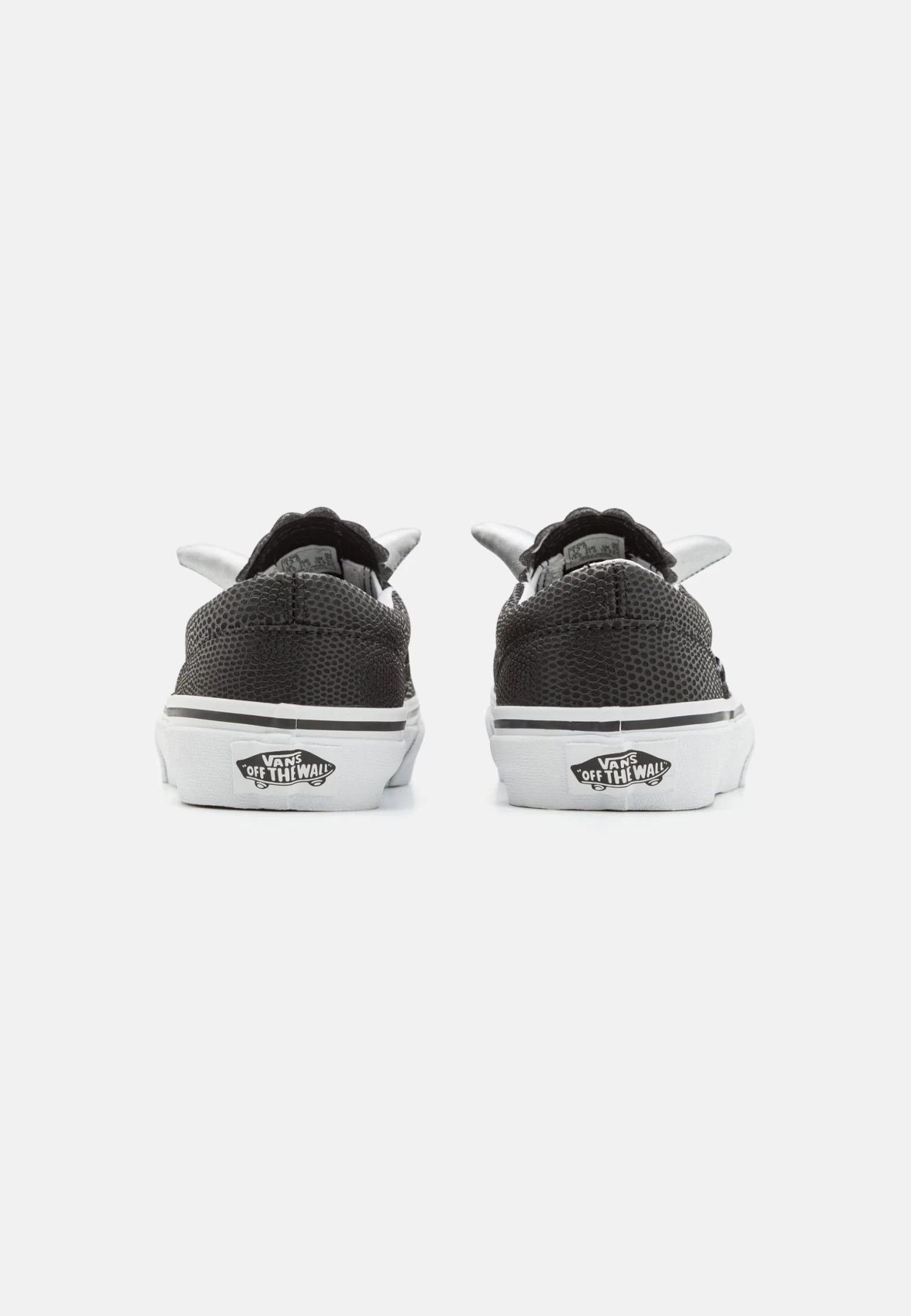 Vans Triceratops Slip On Unisex - Instappers - Black/True White - Image 3