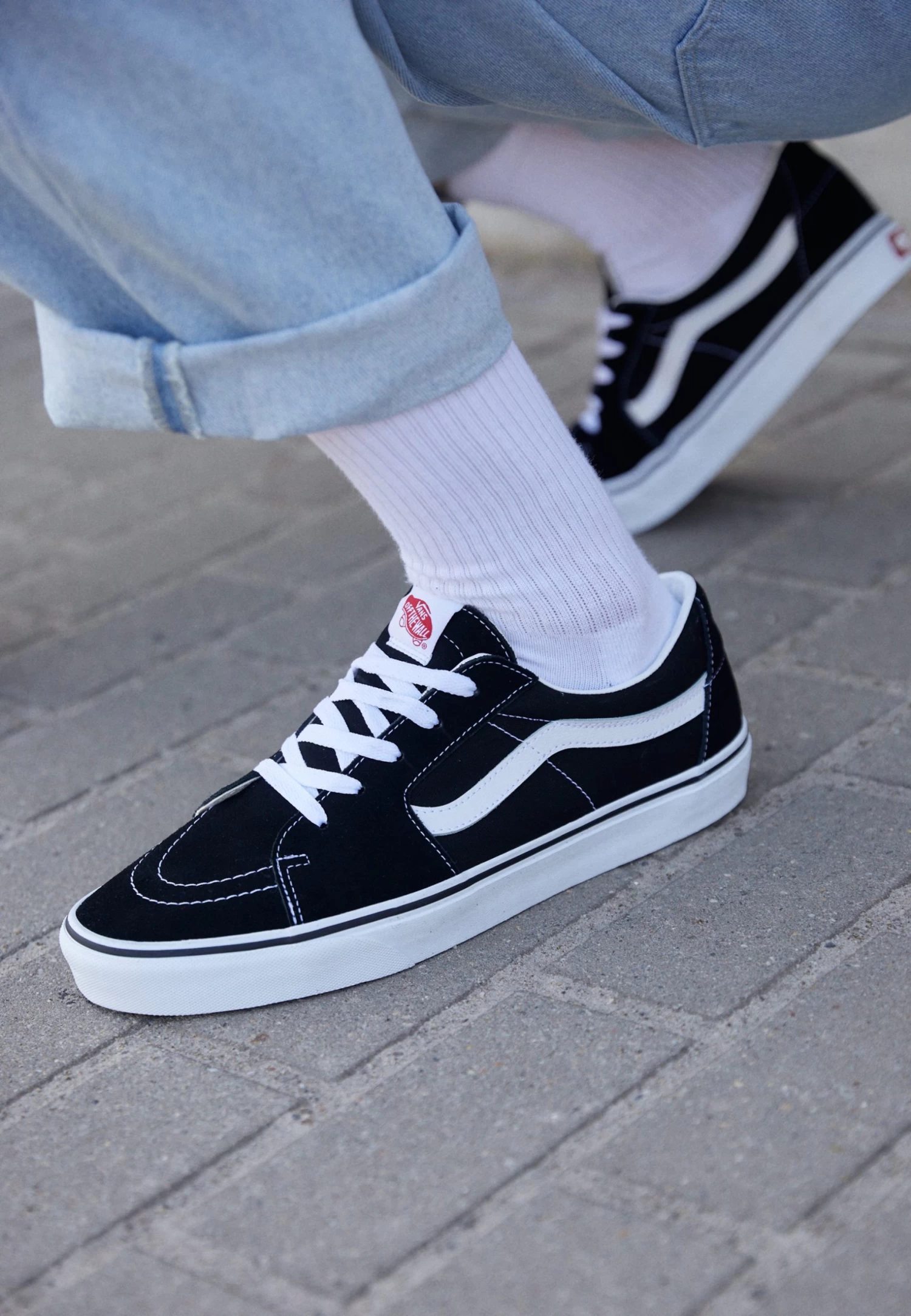 Vans Sk8 Low Unisex - Sneakers Laag - Black/True White - Image 2
