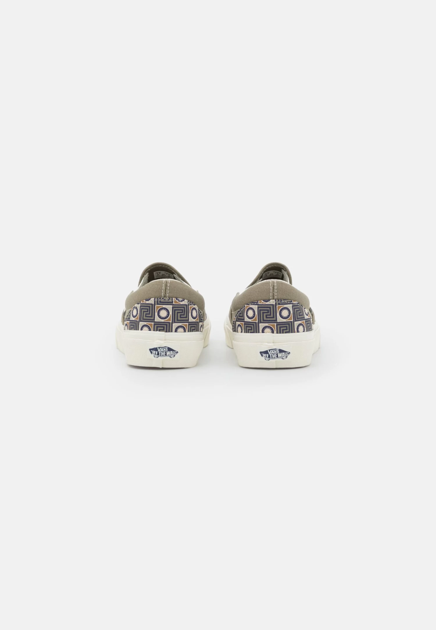 Vans Classic Slip On Unisex - Instappers - Geo Trek Olive - Image 4